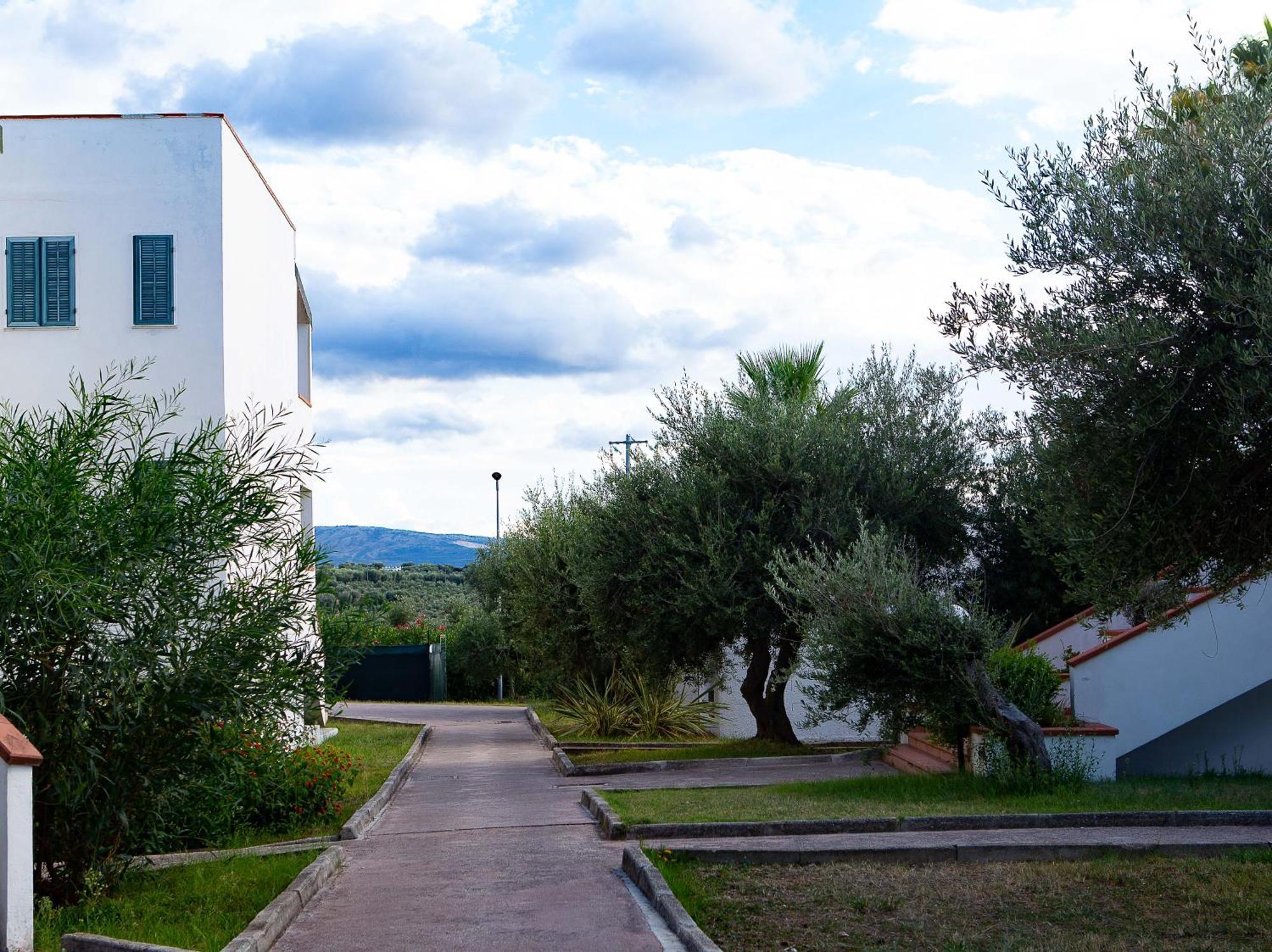 Apulia Hotel ローディ・ガルガーニコ エクステリア 写真